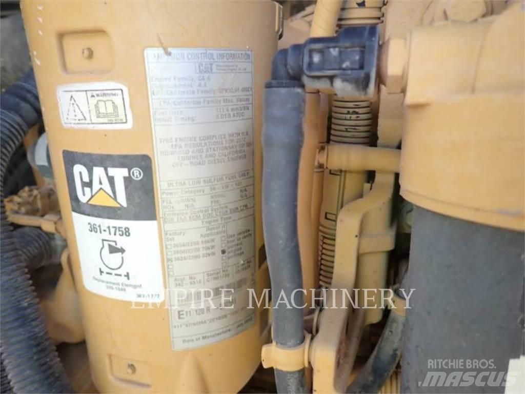 CAT D5K Buldozere pe senile