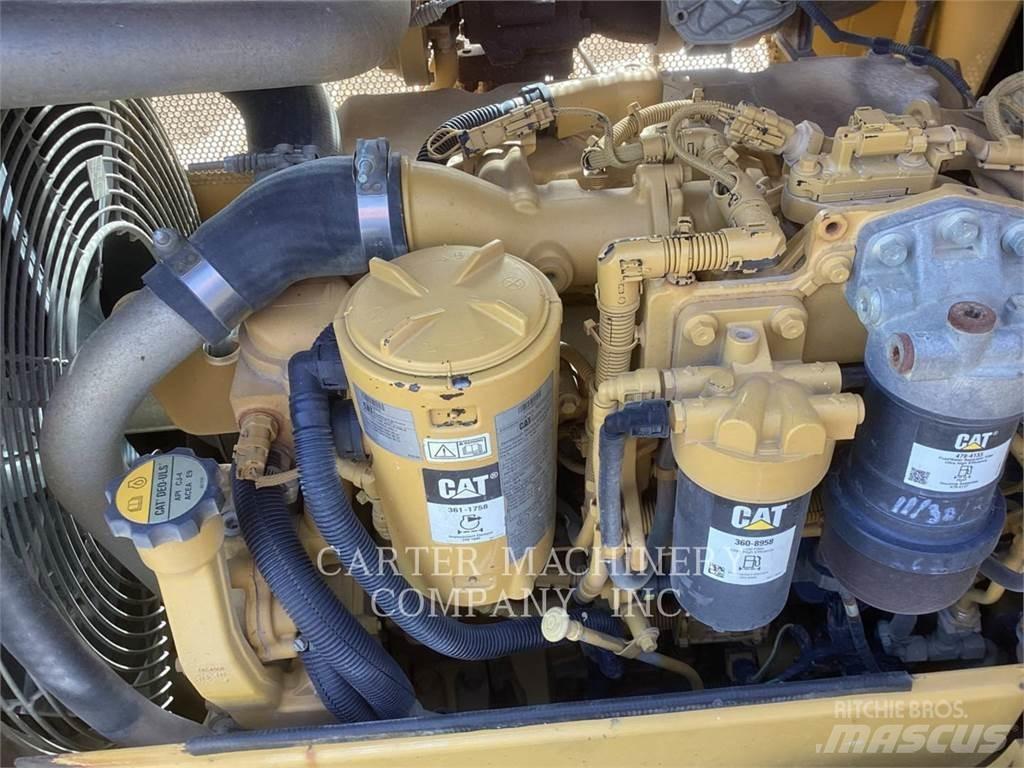 CAT D5K2LGP Buldozere pe senile