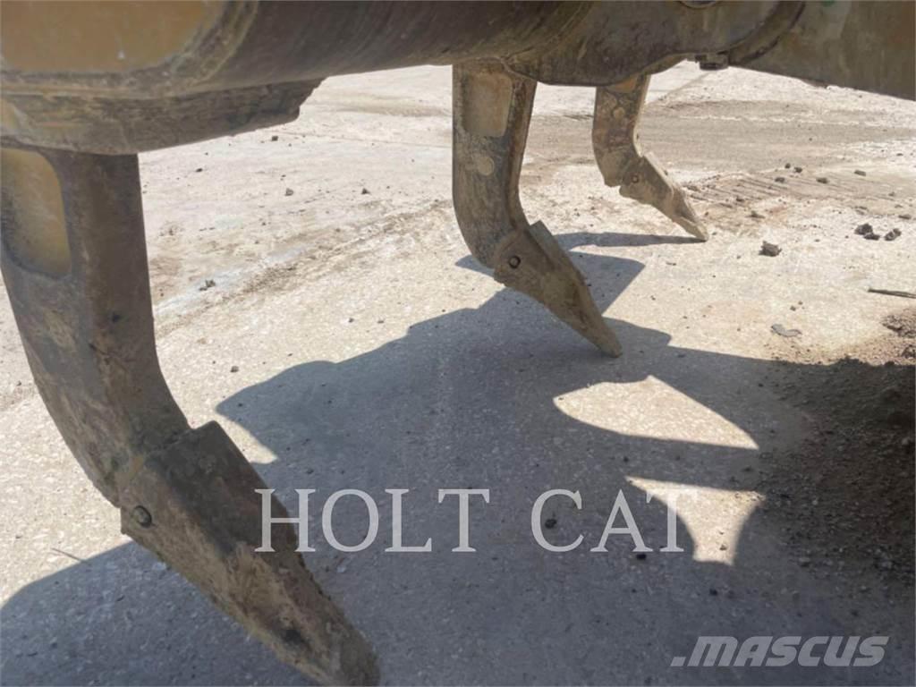 CAT D6 Buldozere pe senile