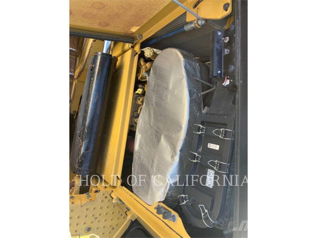 CAT D6 3D Buldozere pe senile