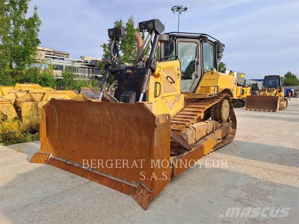CAT D6 XE Buldozere pe senile