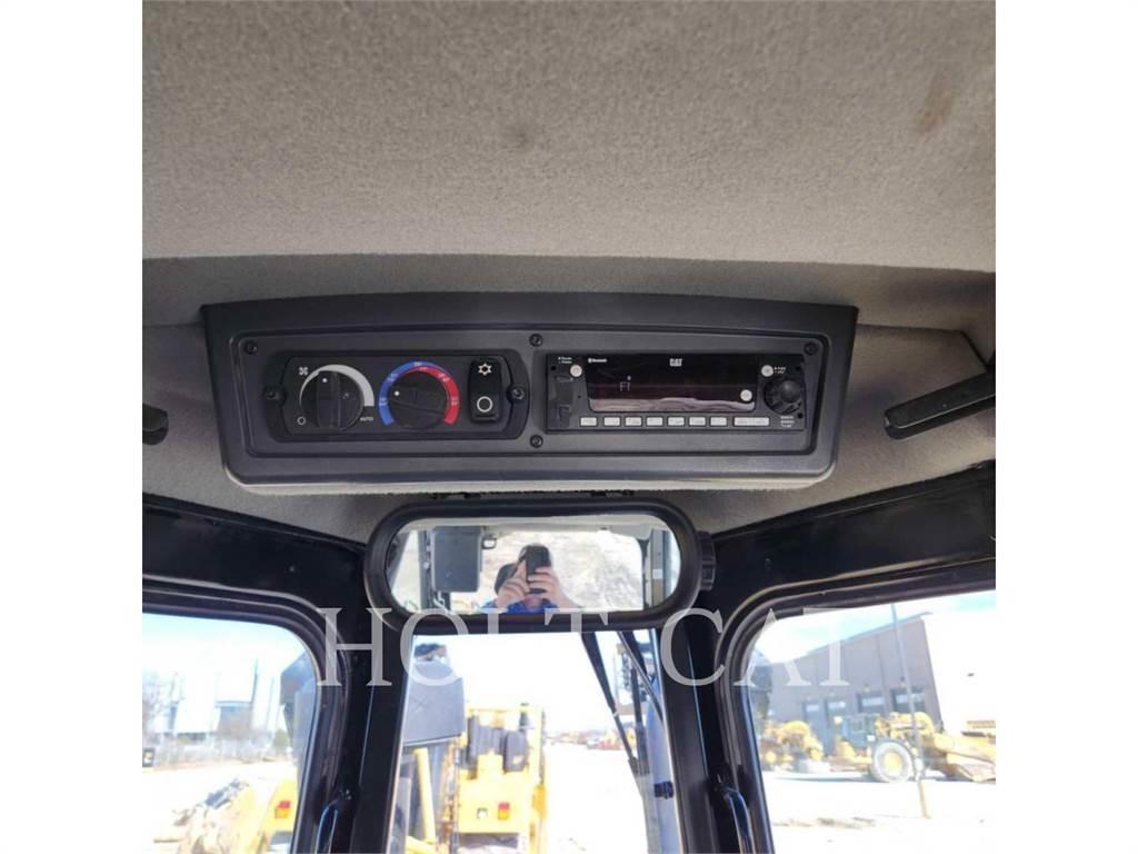CAT D6 XE Buldozere pe senile