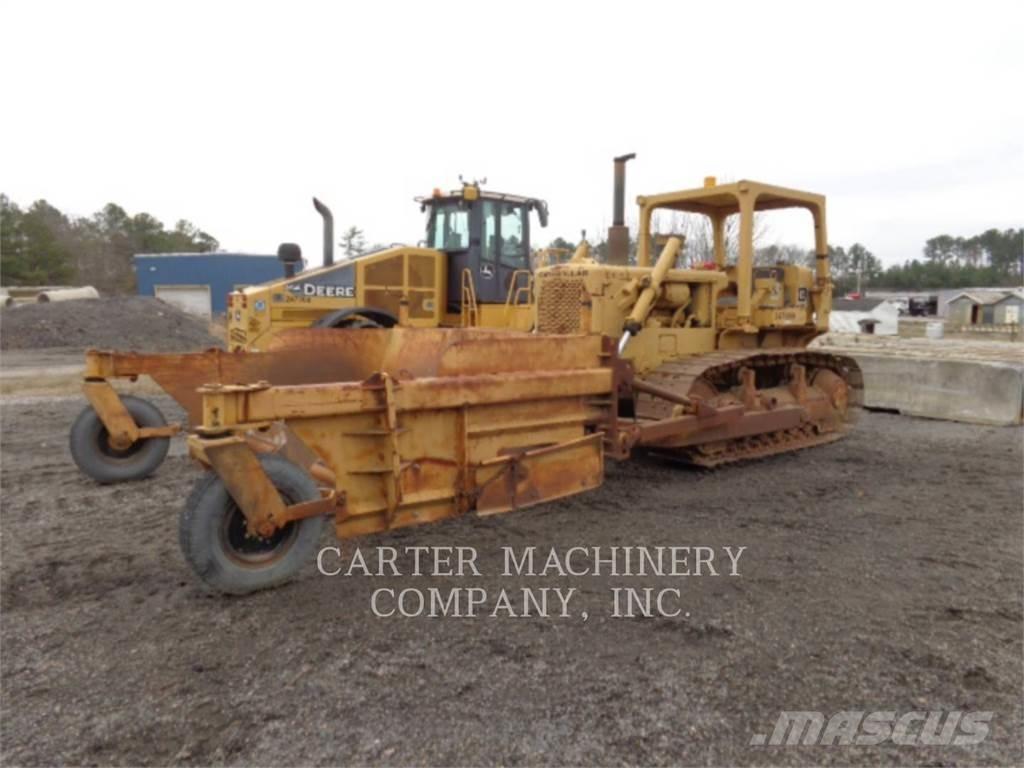 CAT D6C Buldozere pe senile