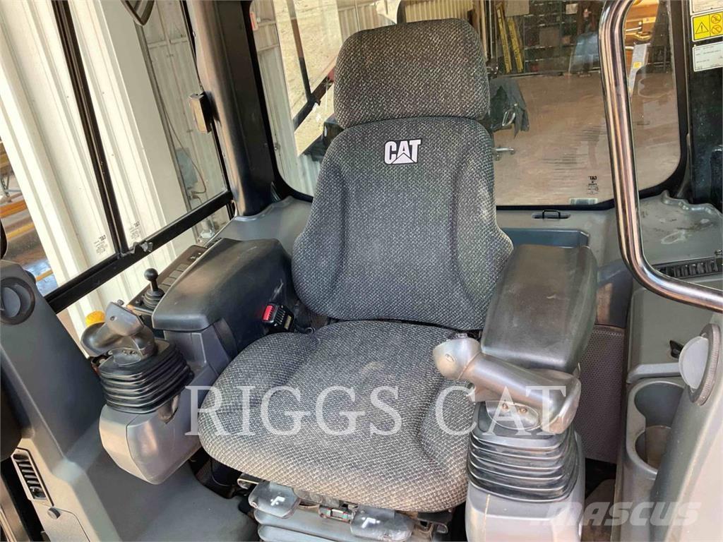 CAT D6K2LGP Buldozere pe senile