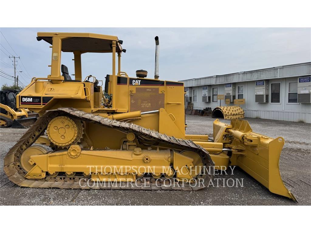 CAT D6M LGP Buldozere pe senile