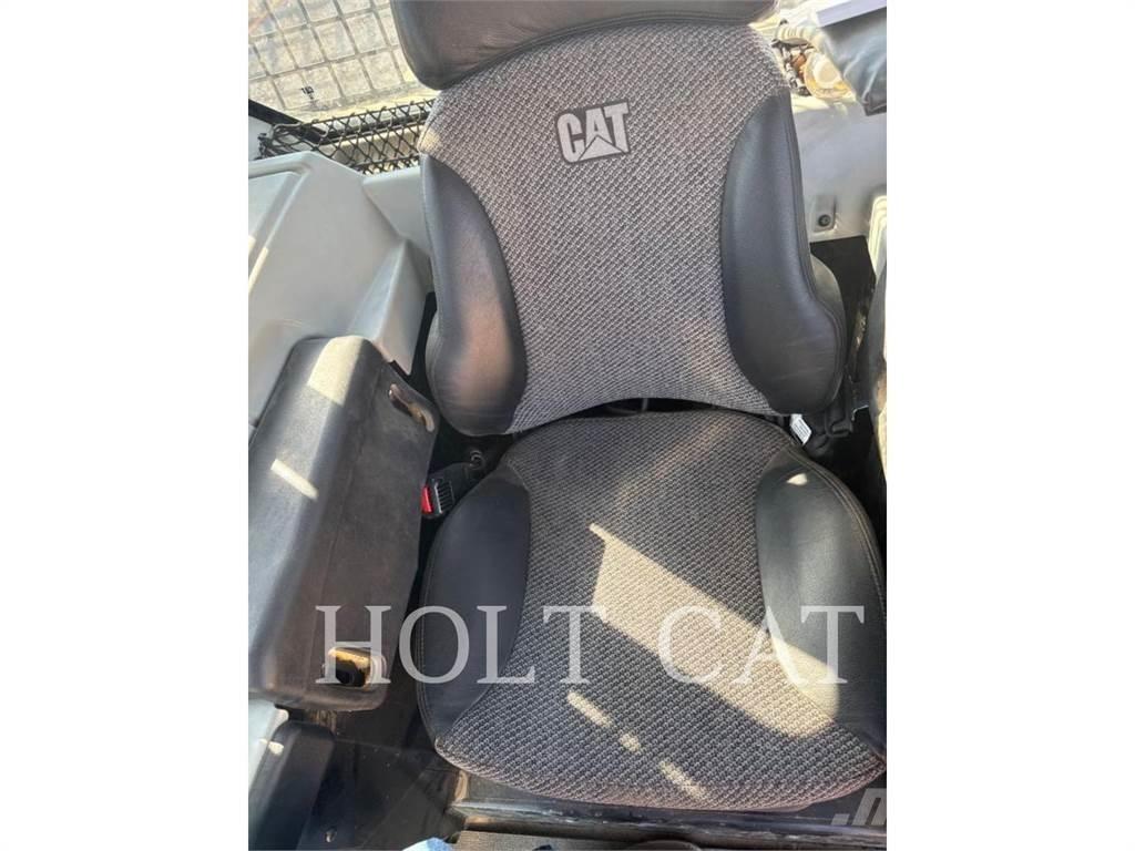 CAT D6N 3D Buldozere pe senile