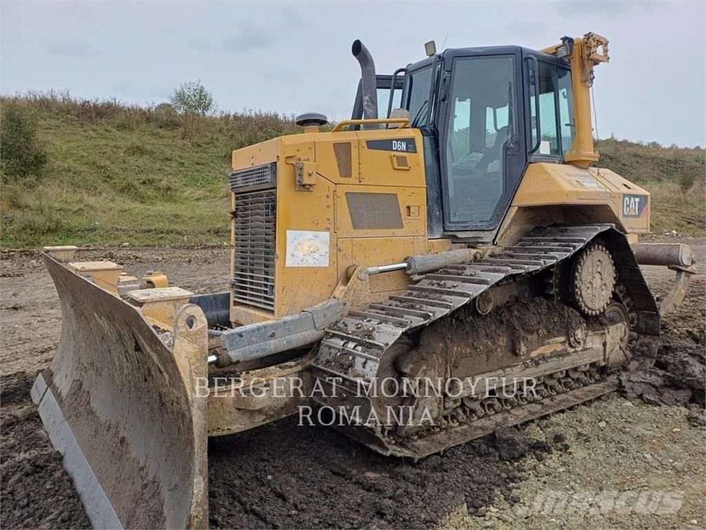 CAT D6NXL Buldozere pe senile