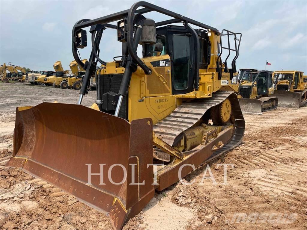 CAT D6T Buldozere pe senile