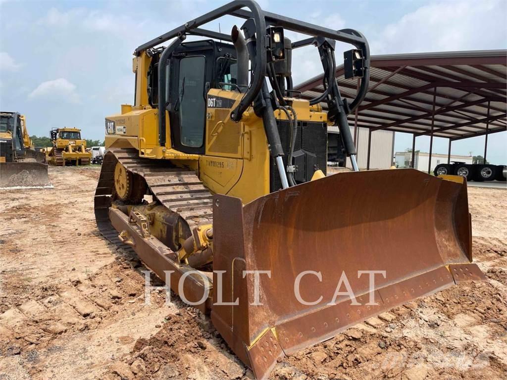 CAT D6T Buldozere pe senile