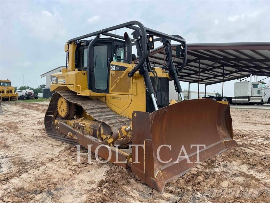 CAT D6T Buldozere pe senile