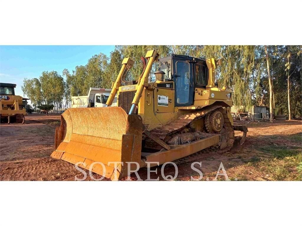 CAT D6T Buldozere pe senile