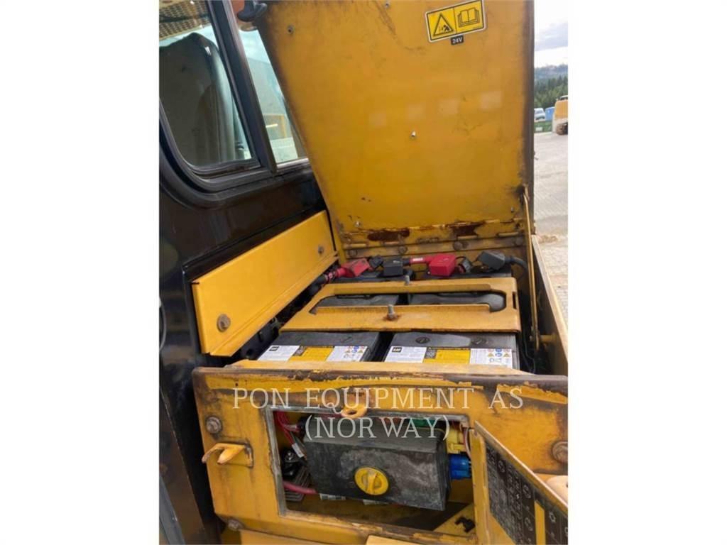 CAT D6T Buldozere pe senile