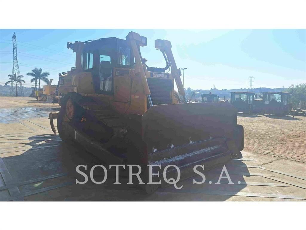 CAT D6T Buldozere pe senile