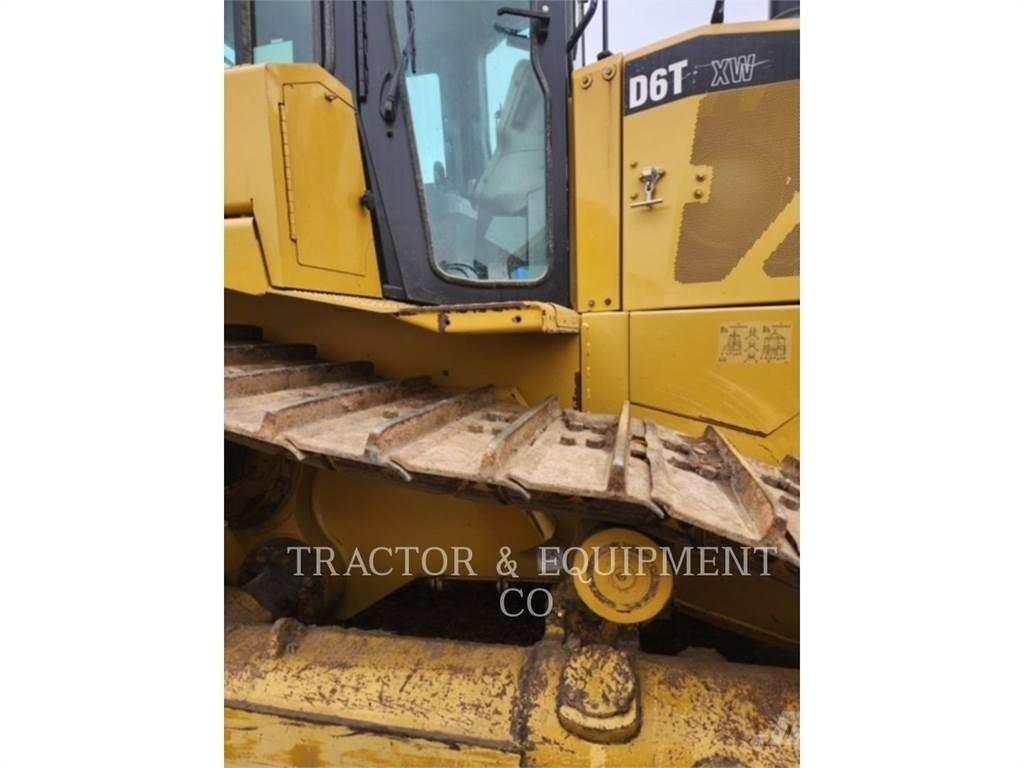 CAT D6T Buldozere pe senile