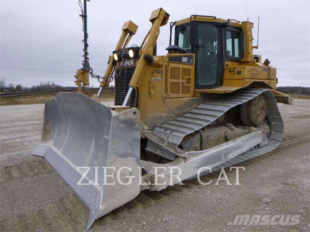 CAT D6T Buldozere pe senile