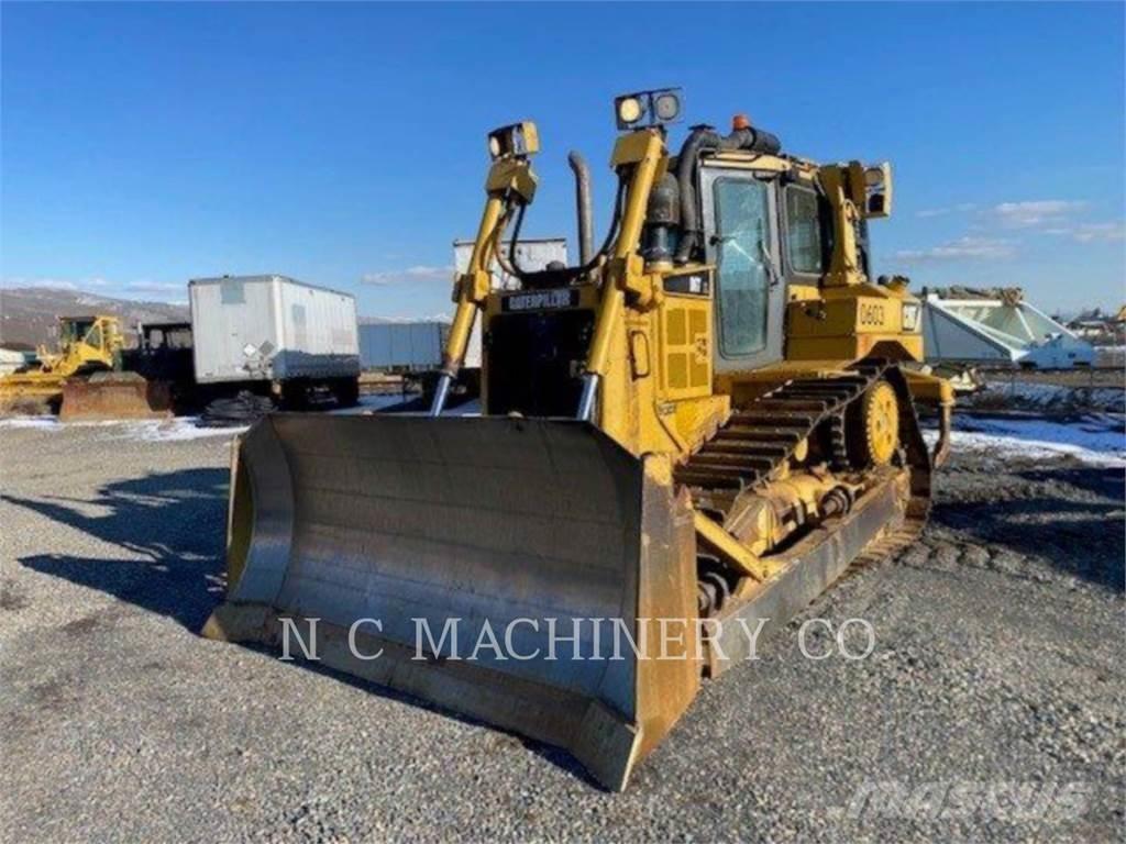 CAT D6T Buldozere pe senile