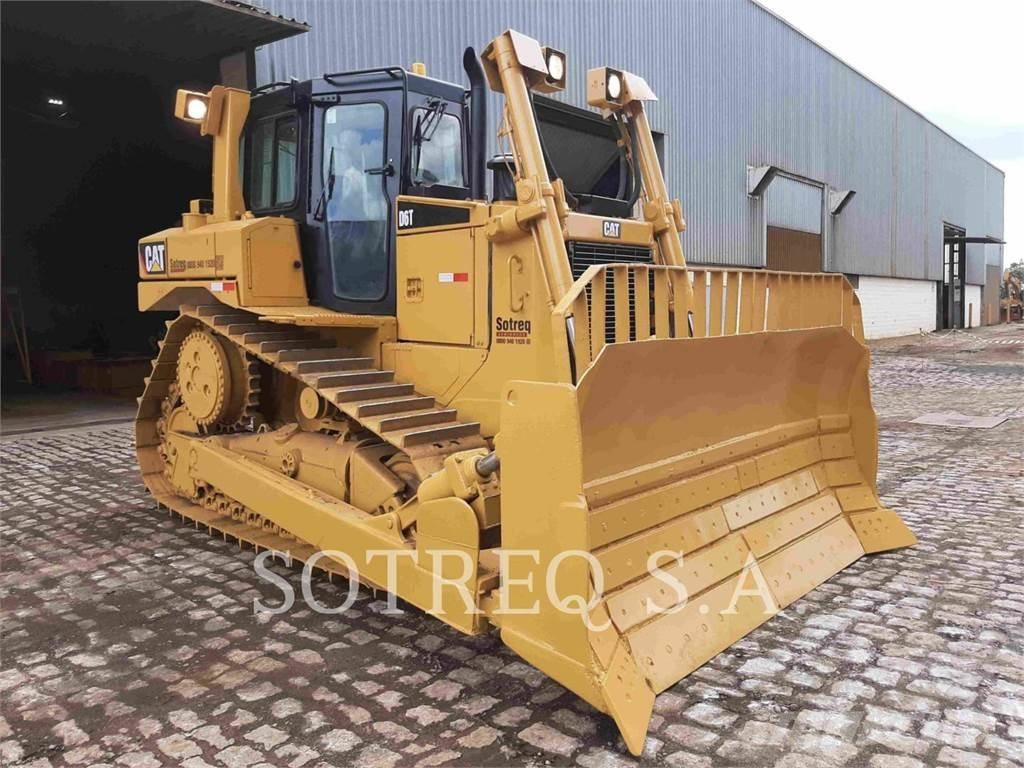 CAT D6T Buldozere pe senile