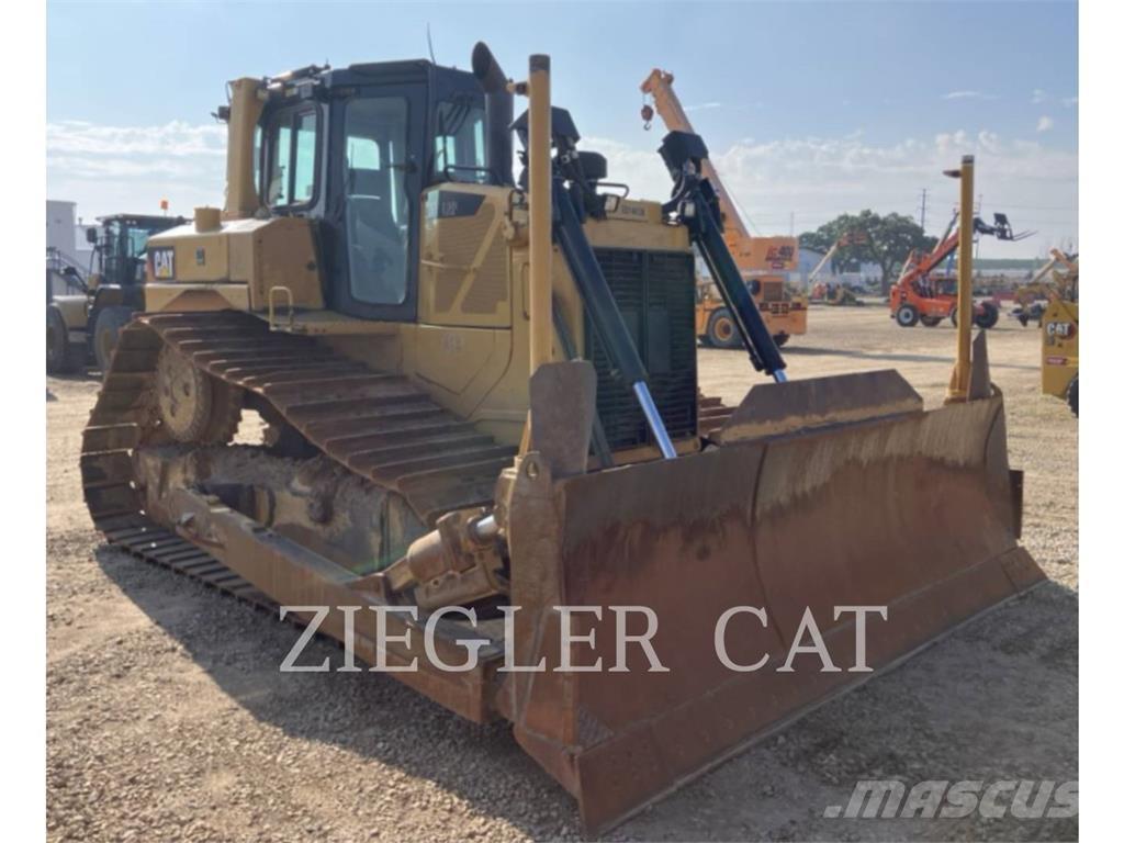 CAT D6T Buldozere pe senile