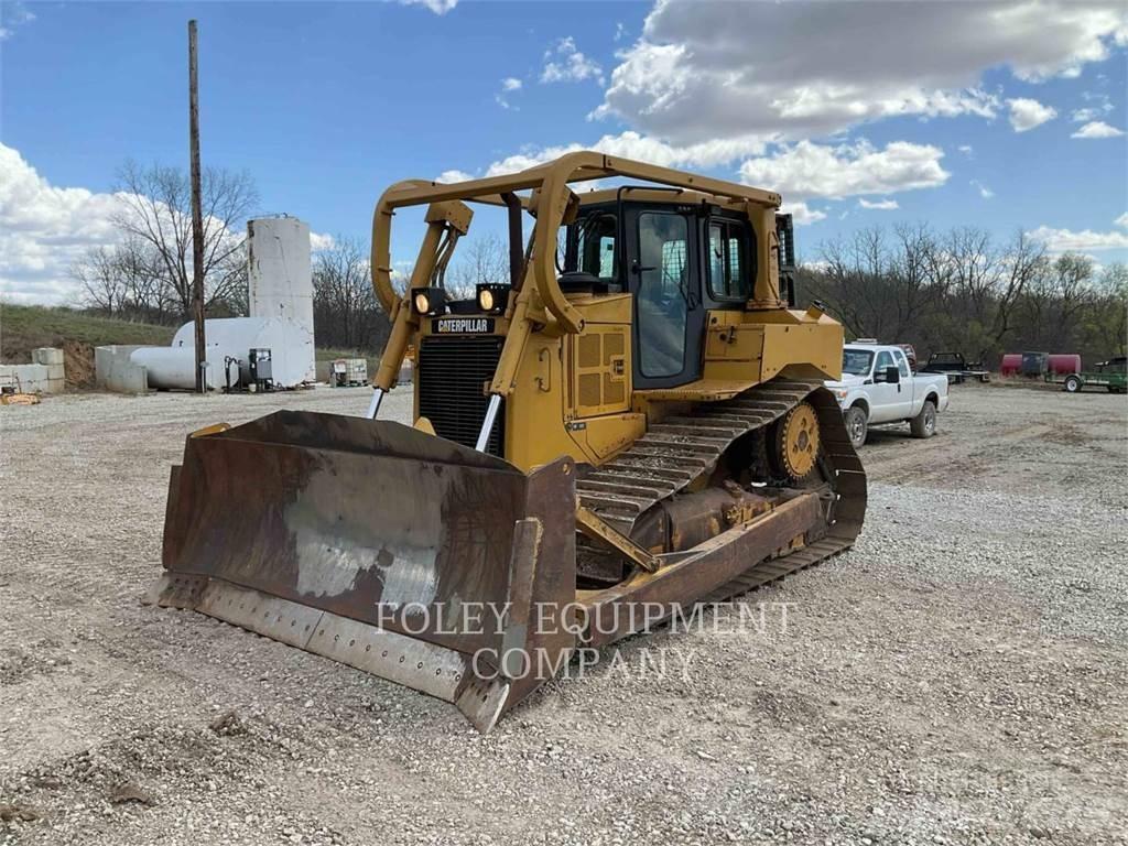 CAT D6T Buldozere pe senile