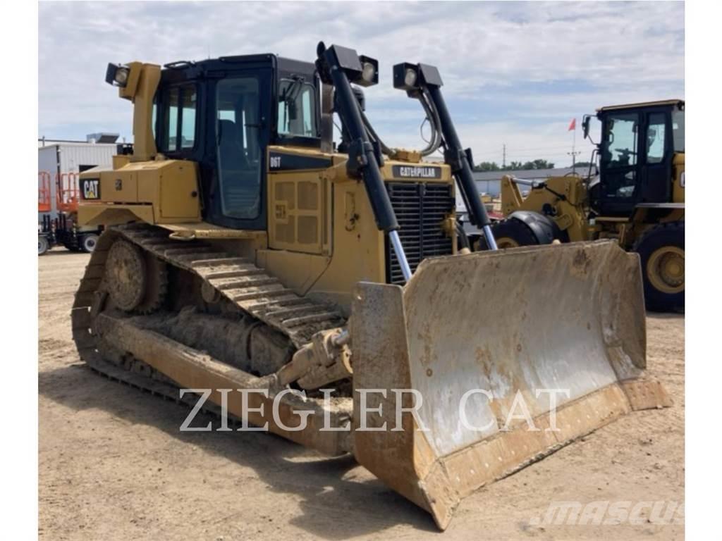 CAT D6T Buldozere pe senile