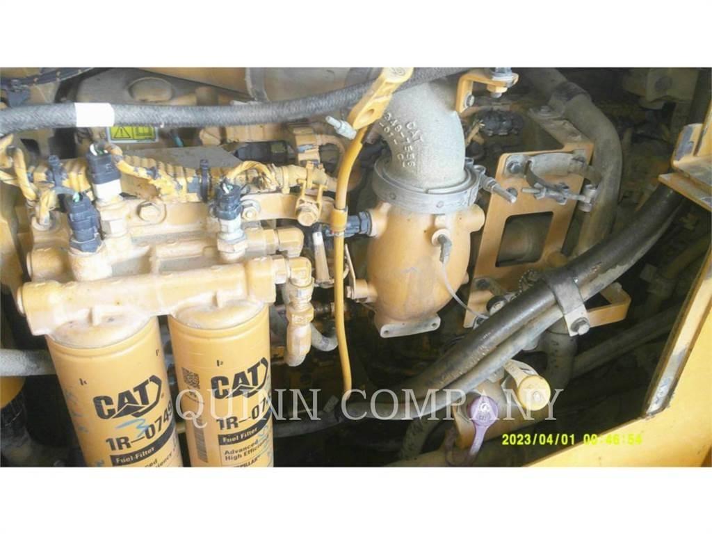 CAT D6T Buldozere pe senile