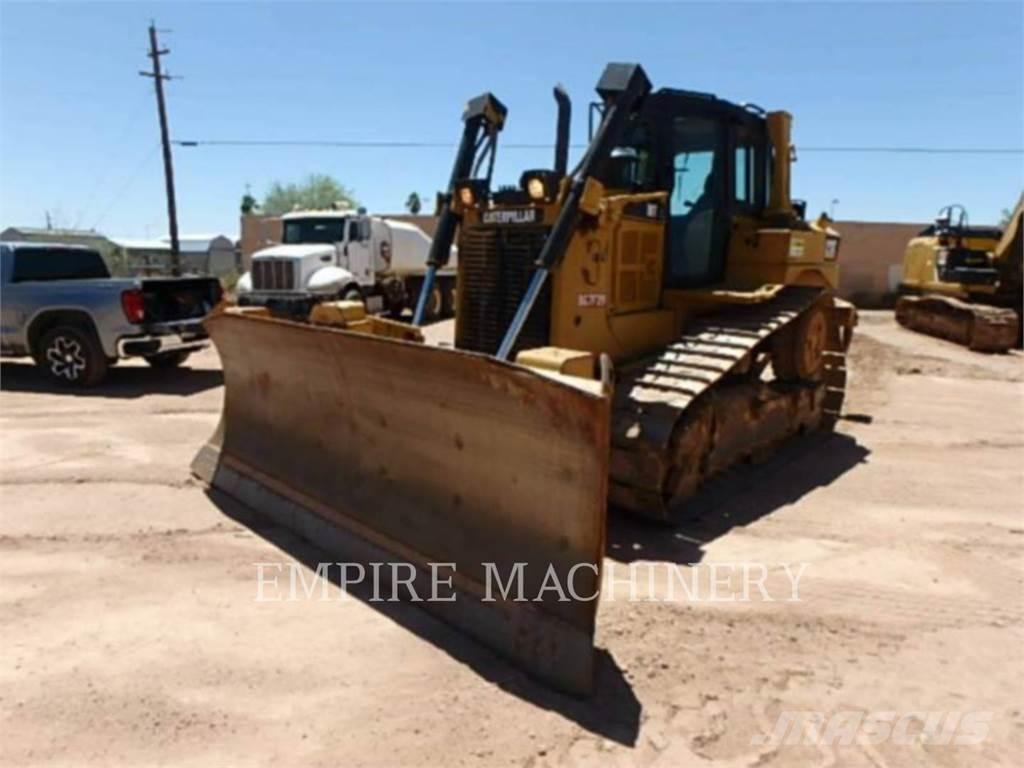 CAT D6T Buldozere pe senile