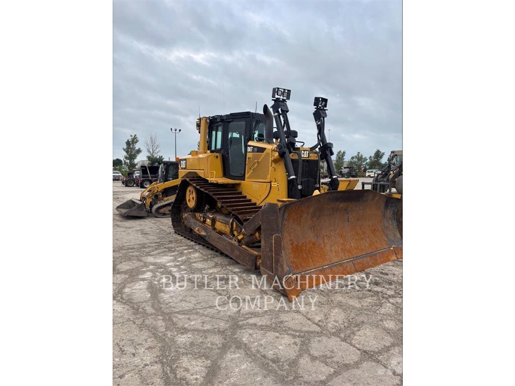 CAT D6T Buldozere pe senile