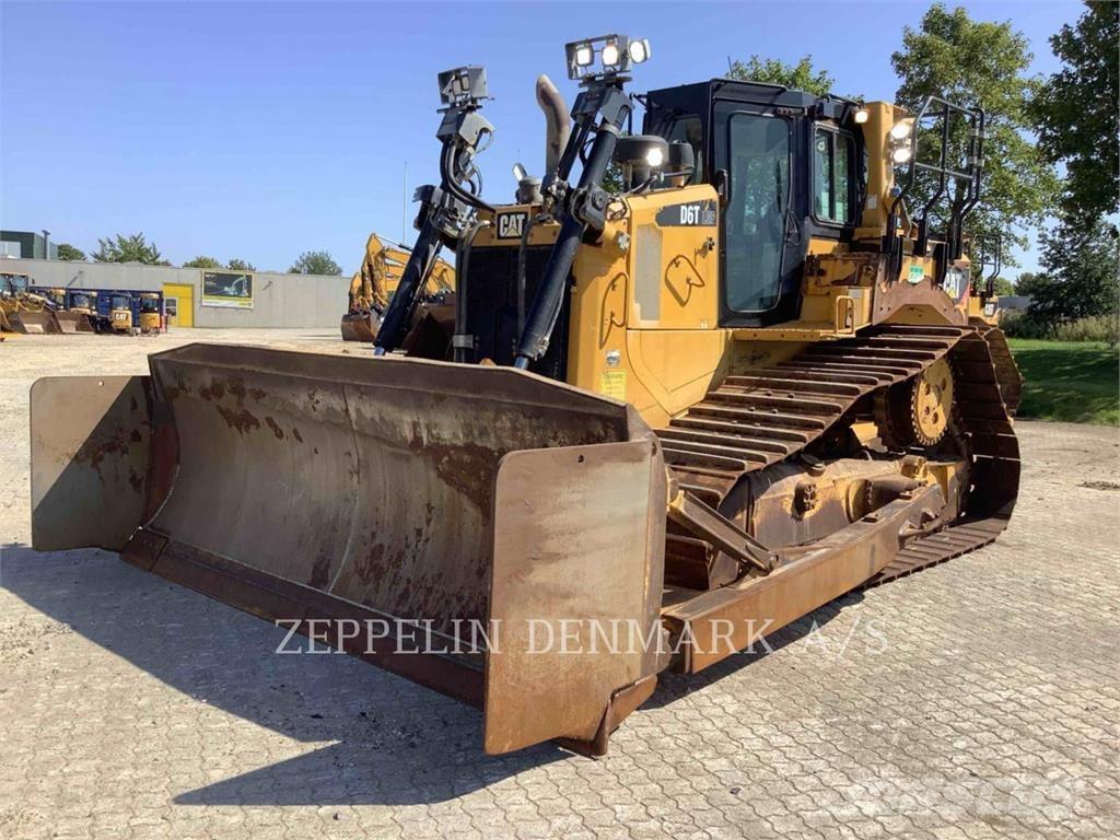 CAT D6T Buldozere pe senile