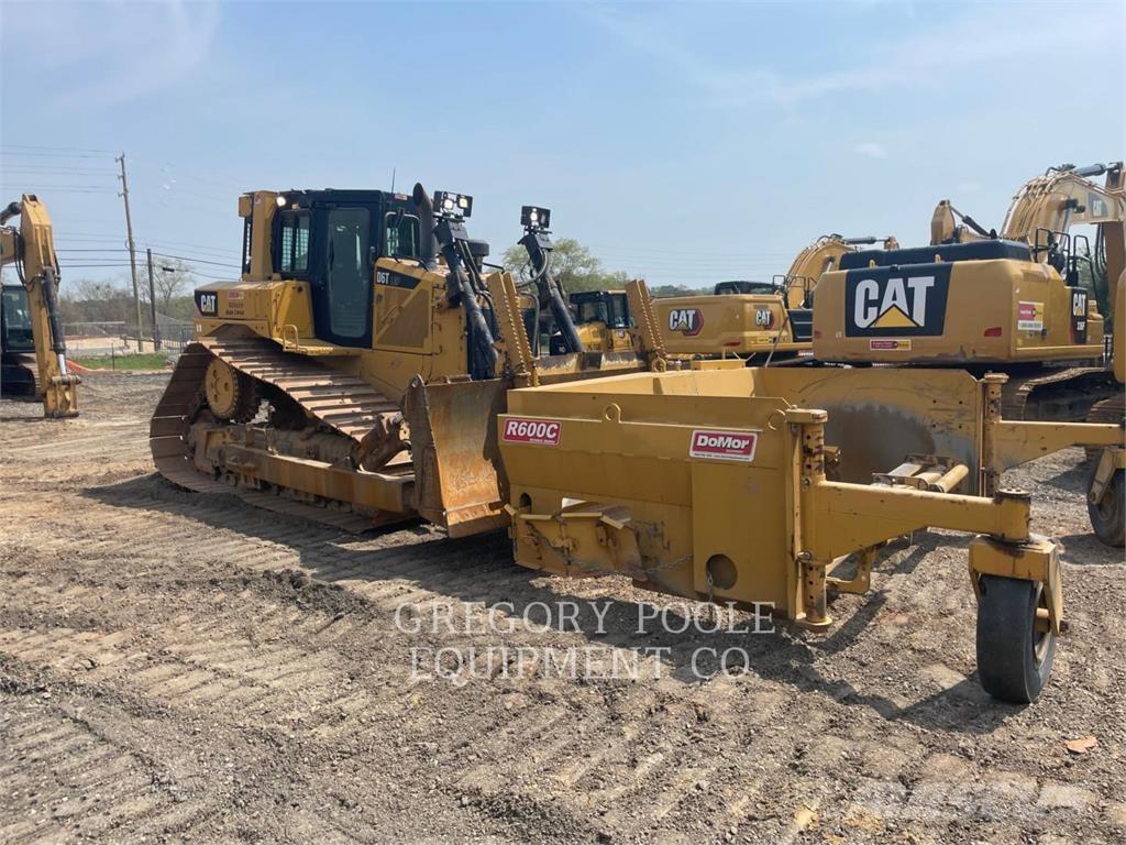 CAT D6T Buldozere pe senile