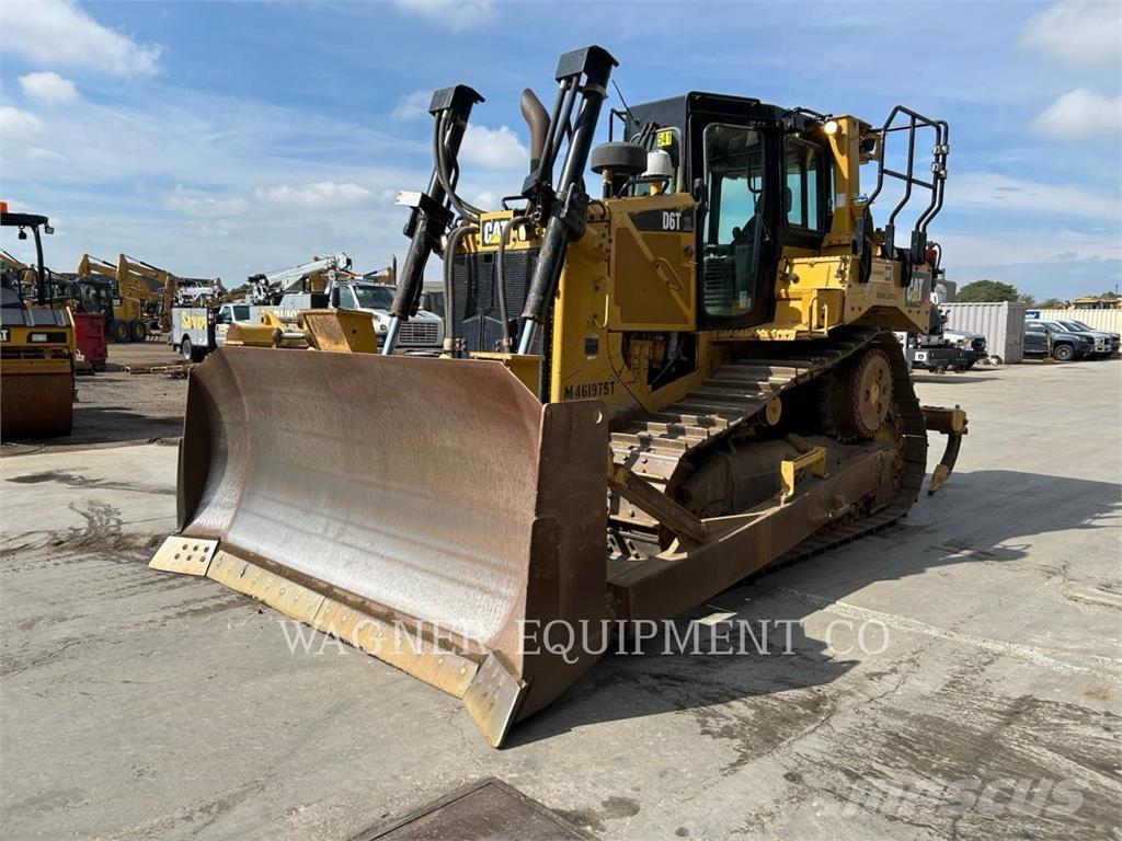 CAT D6T Buldozere pe senile