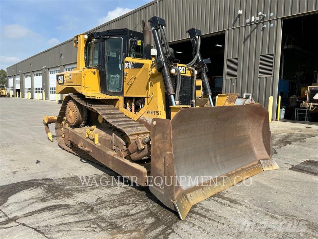 CAT D6T Buldozere pe senile