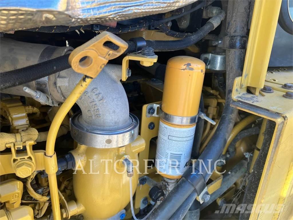CAT D6T LGPPAT Buldozere pe senile