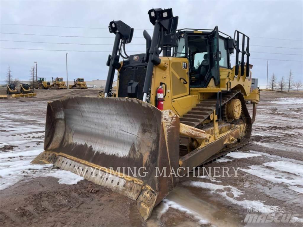 CAT D7 Buldozere pe senile