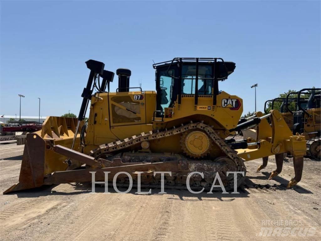 CAT D7 Buldozere pe senile