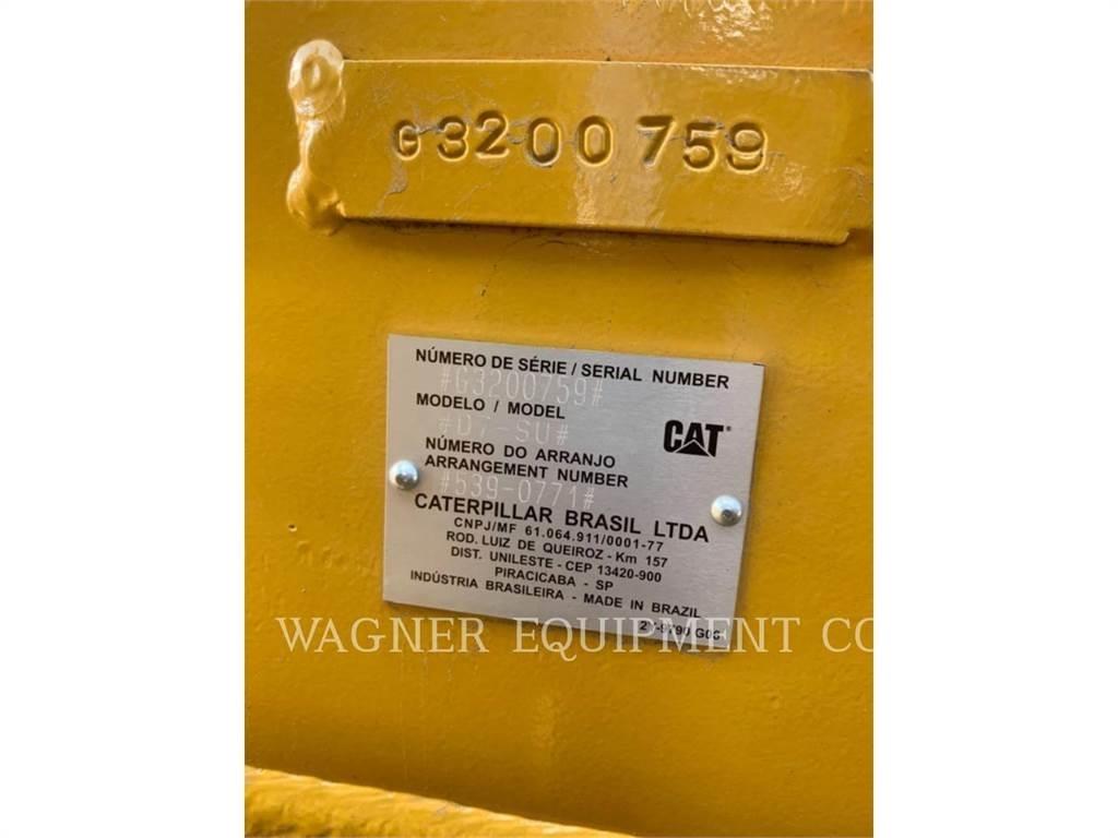 CAT D7 Buldozere pe senile