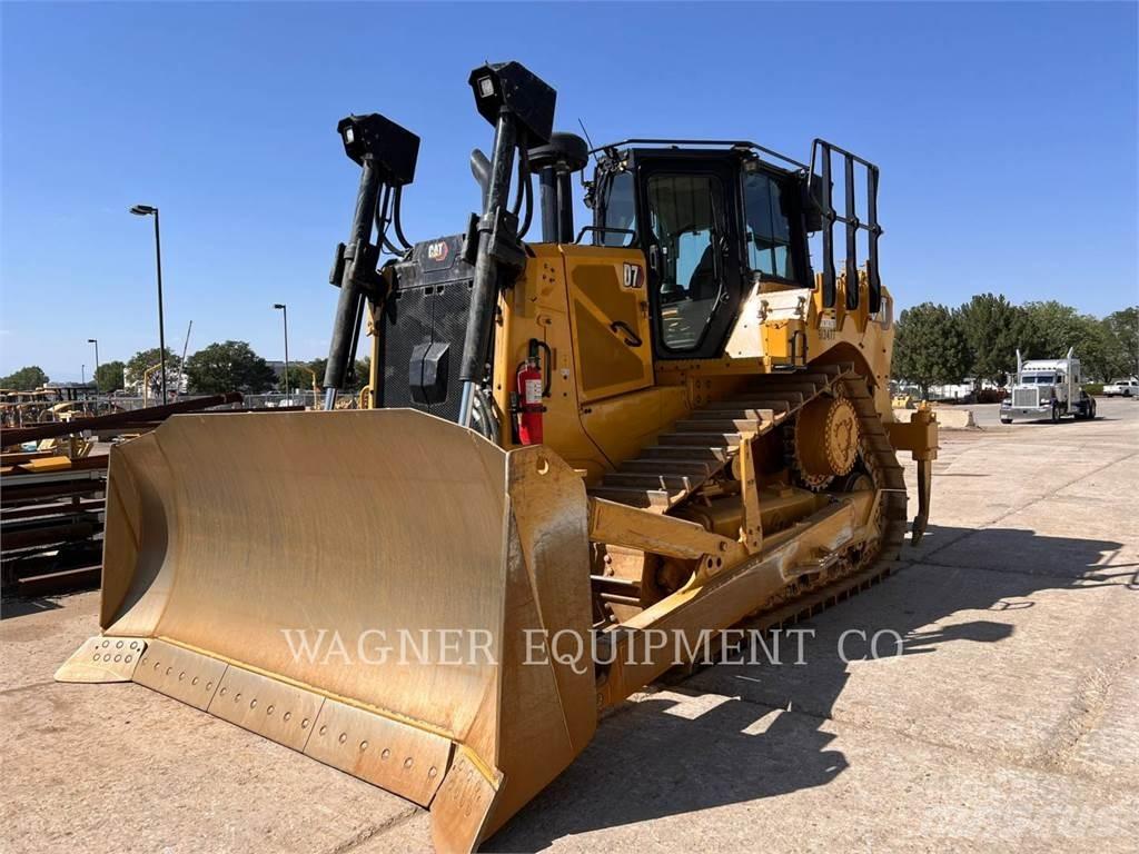 CAT D7 Buldozere pe senile