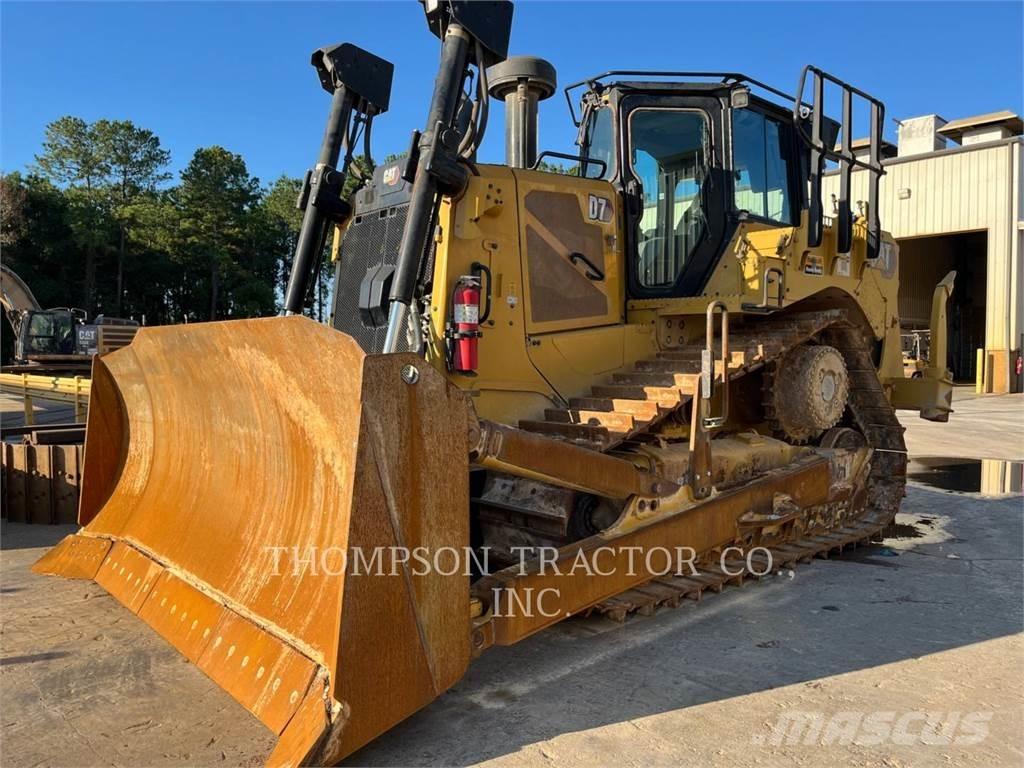 CAT D7 Buldozere pe senile