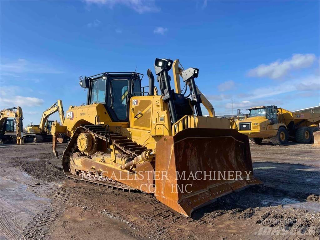 CAT D7 Buldozere pe senile