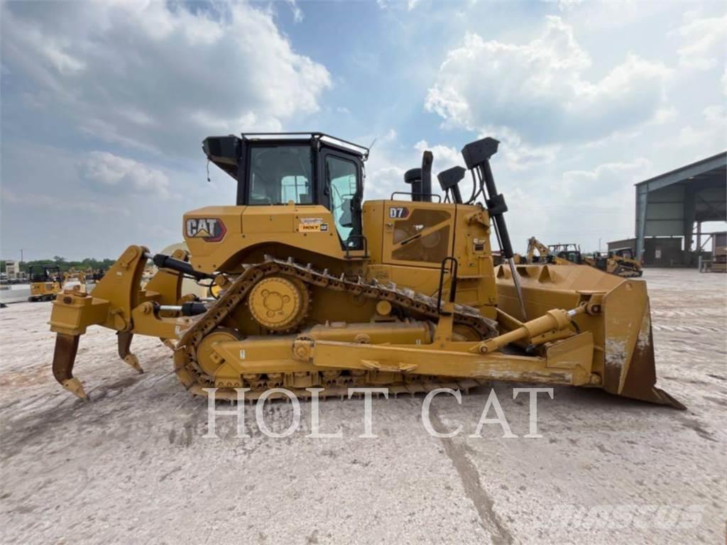CAT D7 Buldozere pe senile