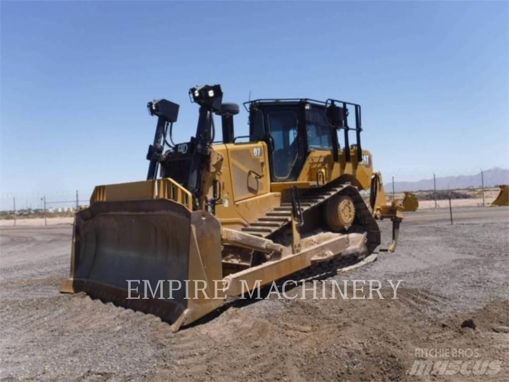 CAT D7-17 Buldozere pe senile