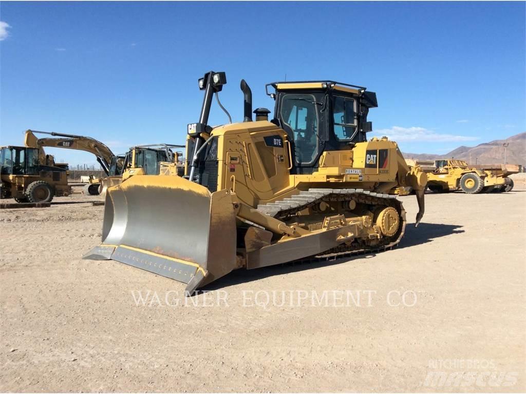 CAT D7E Buldozere pe senile
