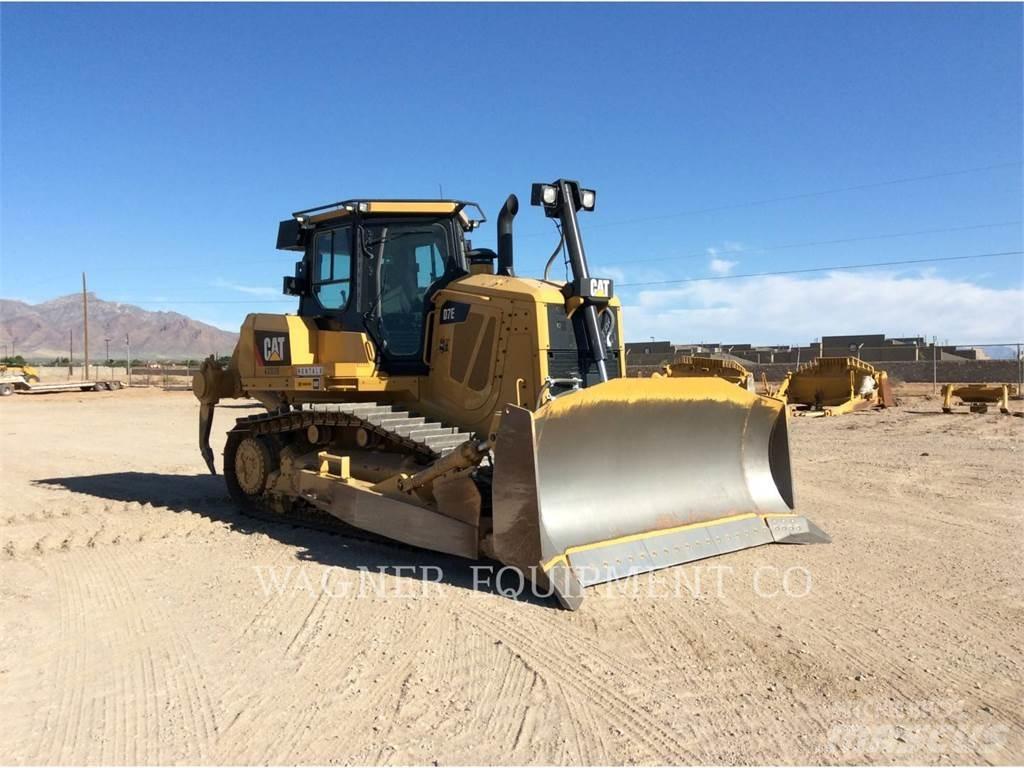 CAT D7E Buldozere pe senile
