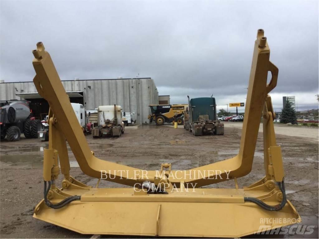CAT D7E A BLADE Lame