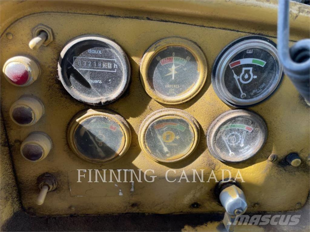 CAT D7G Buldozere pe senile