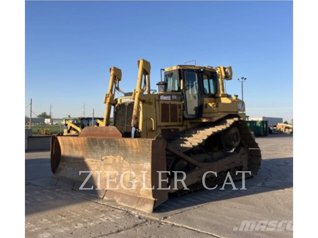 CAT D7R Buldozere pe senile