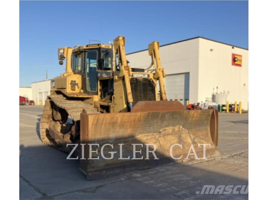 CAT D7R Buldozere pe senile