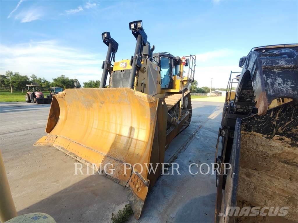 CAT D8 Buldozere pe senile