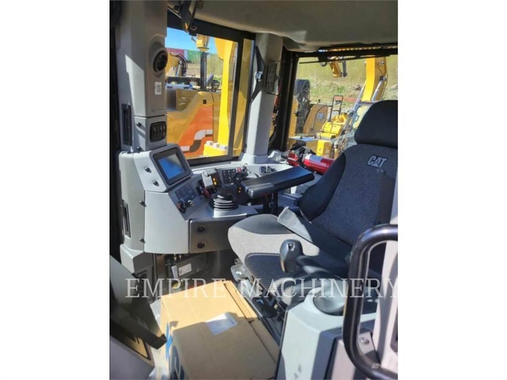 CAT D8-21 Buldozere pe senile