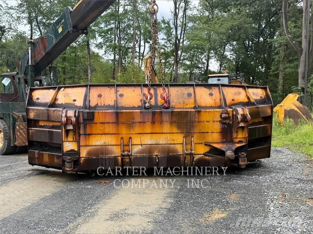 CAT D8-21 RIP Buldozere pe senile