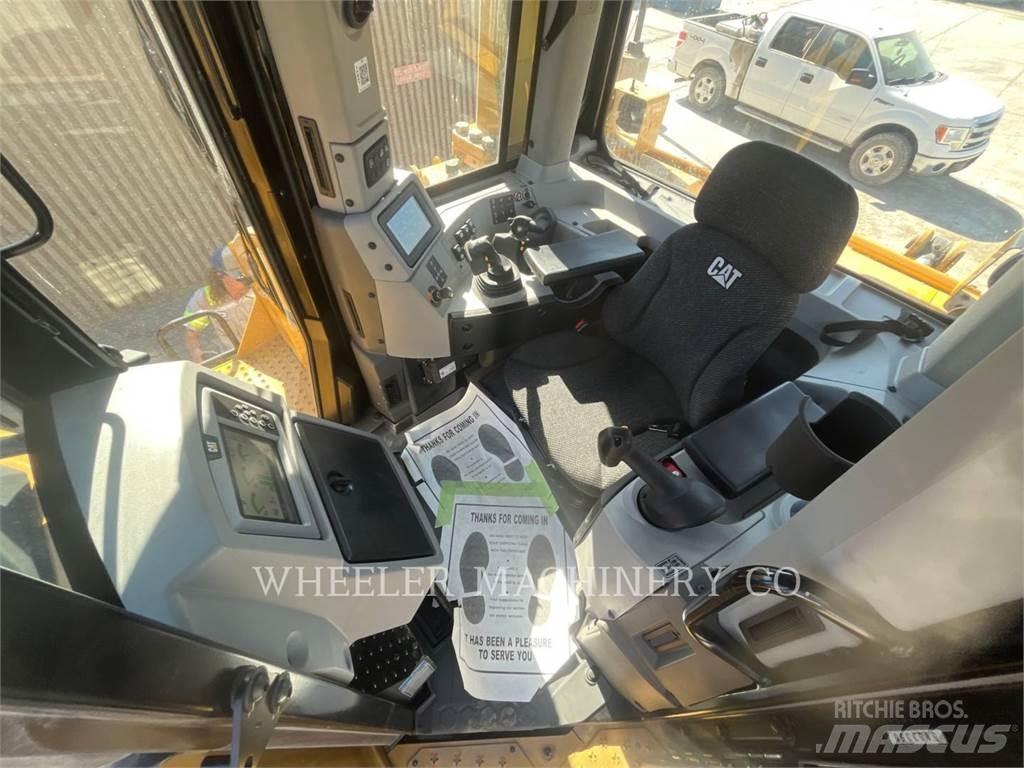 CAT D8 SU Buldozere pe senile